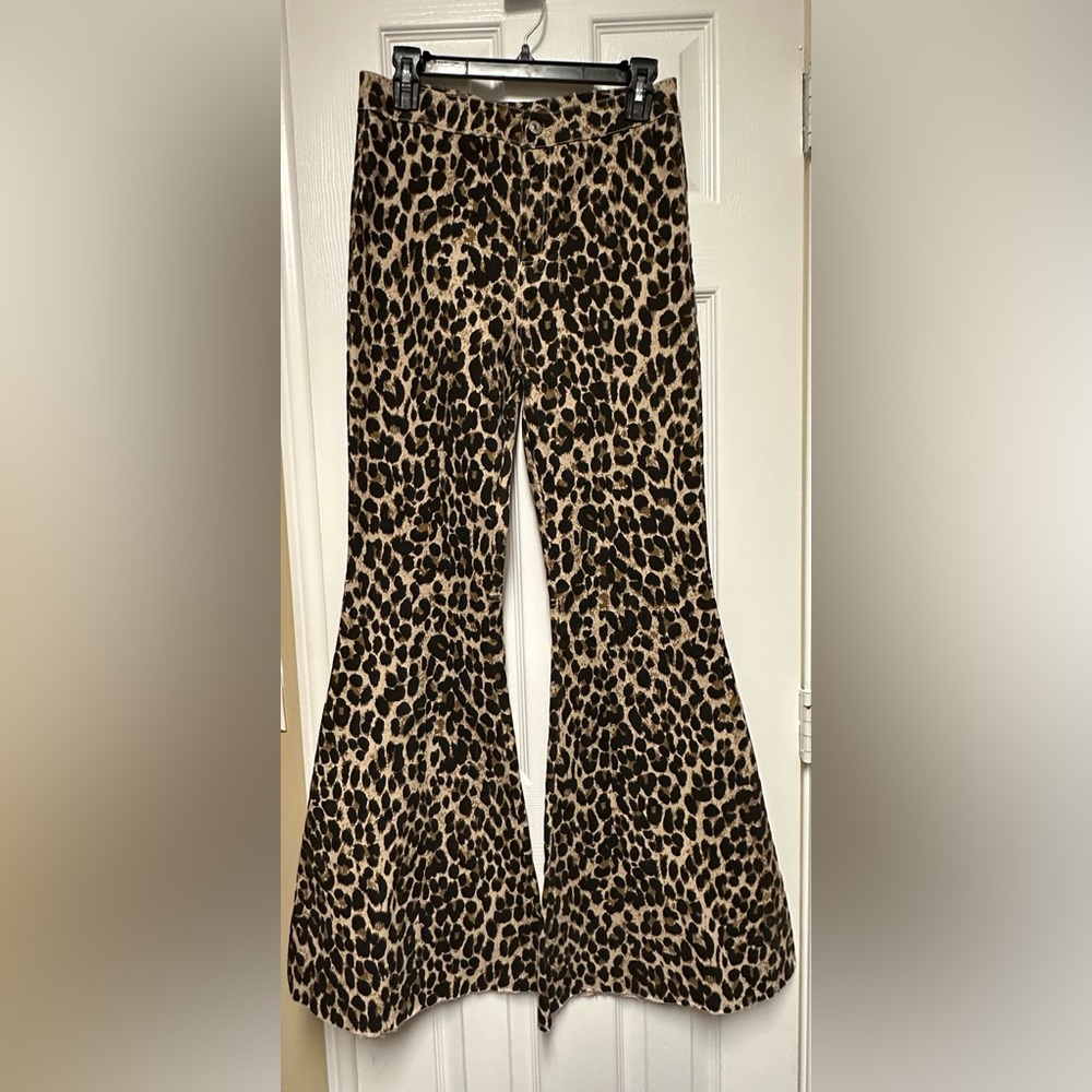 Macaron Leopard Print Flare Pants